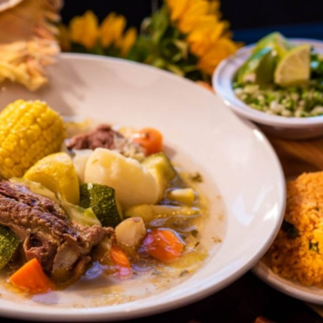 Caldo De Res.